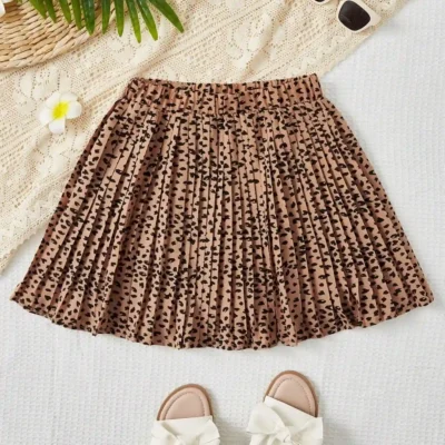 SHEIN Girls Allover Print Pleated Skirt