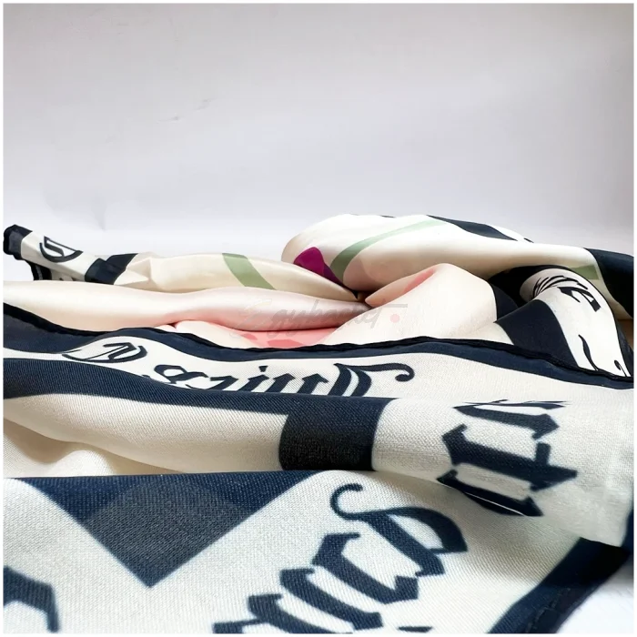 Juicy Couture Graphic Logo Scarf - Image 6