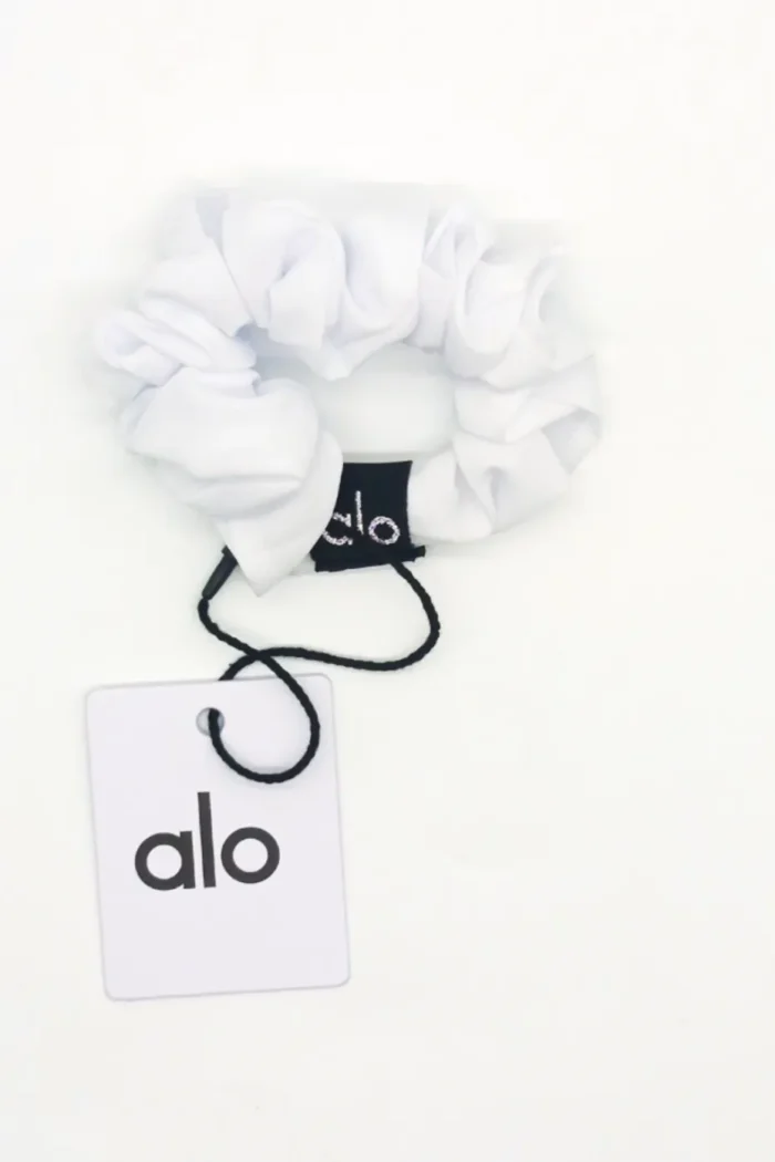 Alo yoga Fresh Mini Scrunchie - Image 5